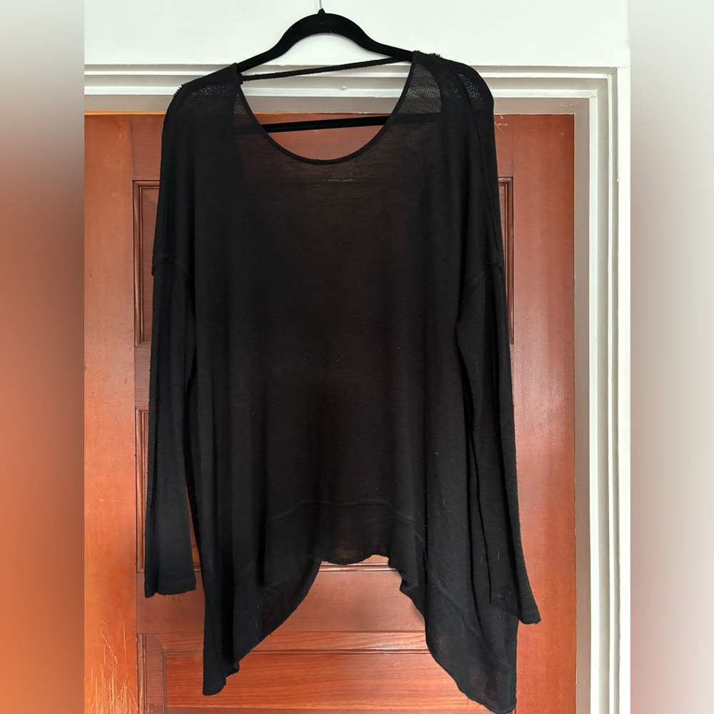 We The Free Black Long top